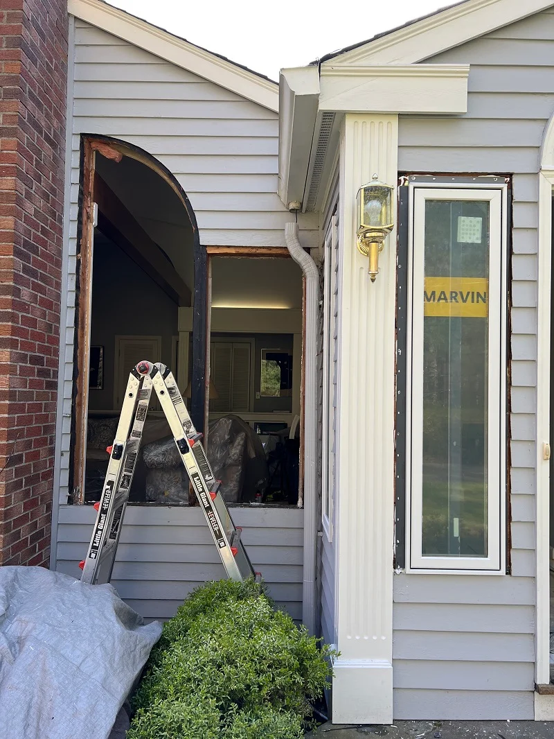 Custom window removal